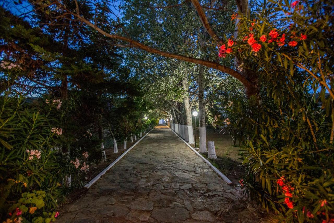 Studio Lefkes Kea Vourkárion Exterior foto